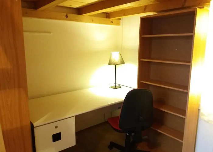 Only Female Bedroom In A Share Flat In Vinohrady * Prague